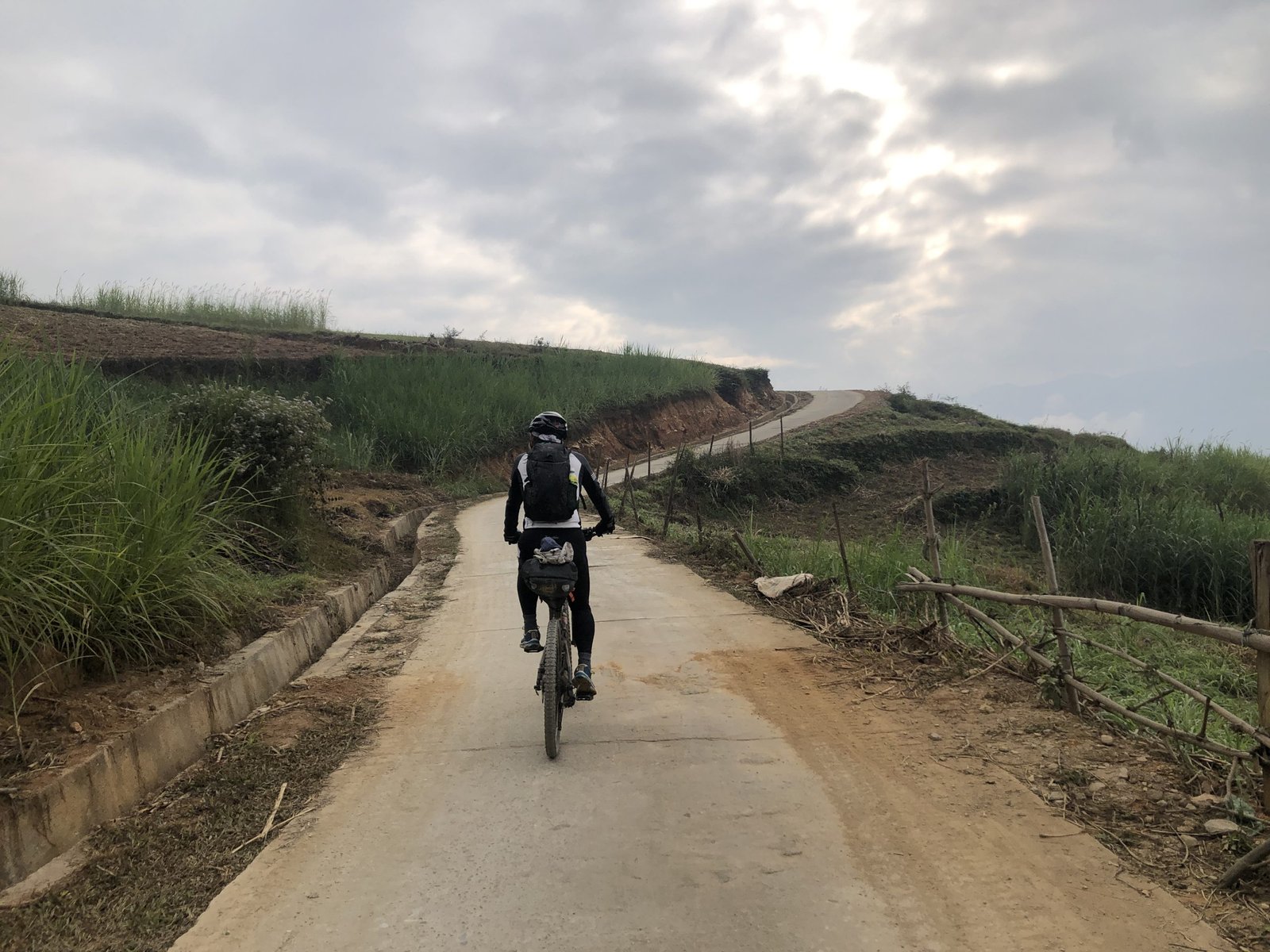 Tour of Off Road Cycling from the Northwest to the Northeast 14 Days